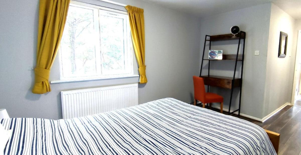 Living In Zone 2 With Free Parking Apartament